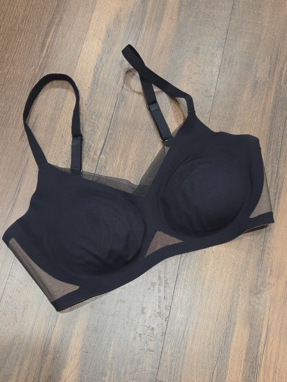 Honeylove Black Wireless Bra Size M